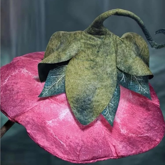 Fairy Flower Hat - Picture 4 of 9